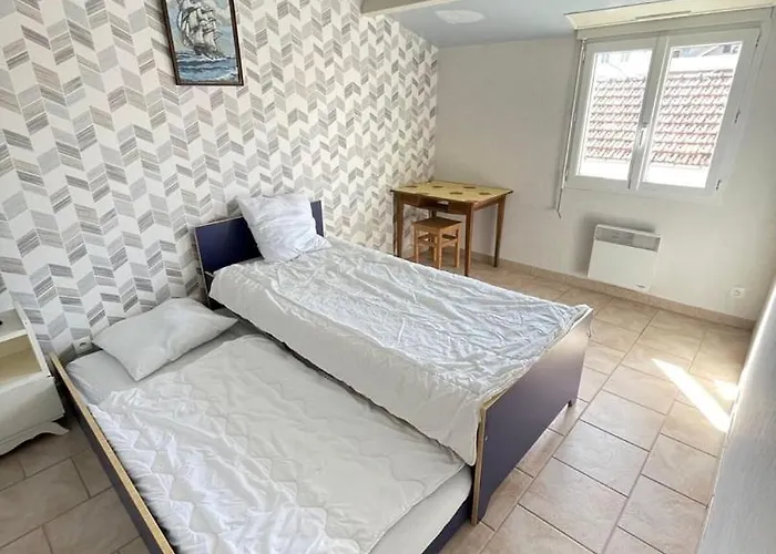 Casa de hóspedes Eugene & Eugenie - Maison Familiale - Proche Gare