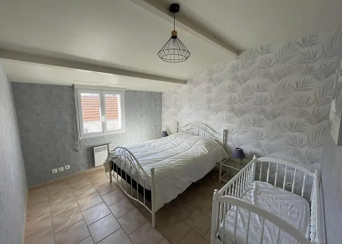 Eugene & Eugenie - Maison Familiale - Proche Gare Casa de hóspedes 4*